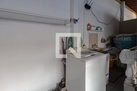 Casa à venda com 400m², 8 quartos e 3 vagas Casa à venda com 400m², 8 quartos e 3 vagasárea de serviço