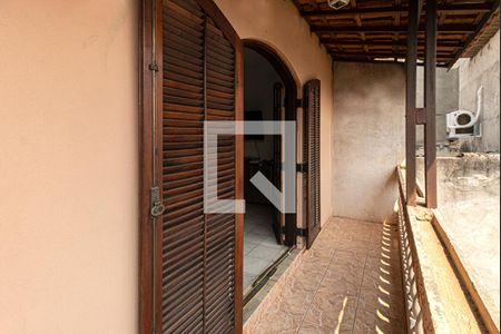 Casa à venda com 400m², 8 quartos e 3 vagas Casa à venda com 400m², 8 quartos e 3 vagassacada na suíte