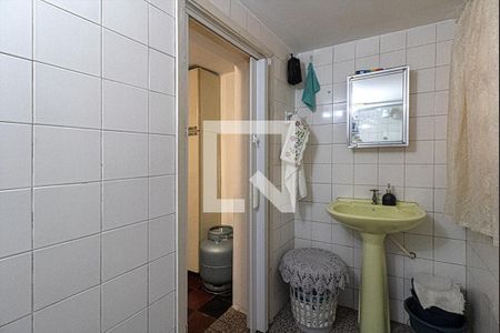 Casa à venda com 400m², 8 quartos e 3 vagas Casa à venda com 400m², 8 quartos e 3 vagasbanheiro na despensa