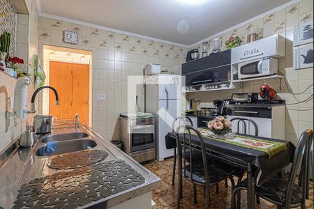 Casa à venda com 400m², 8 quartos e 3 vagas Casa à venda com 400m², 8 quartos e 3 vagascozinha 2