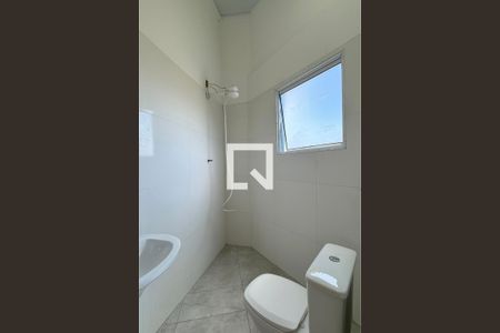 Banheiro de kitnet/studio para alugar com 1 quarto, 19m² em Cidade Ariston Estela Azevedo, Barueri