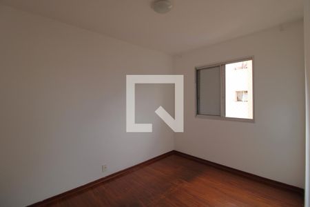 Quarto 1 de apartamento para alugar com 2 quartos, 55m² em Vila Constança, São Paulo