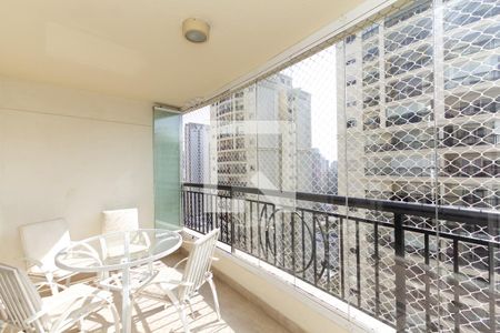 Varanda Sala de apartamento para alugar com 3 quartos, 105m² em Indianópolis, São Paulo