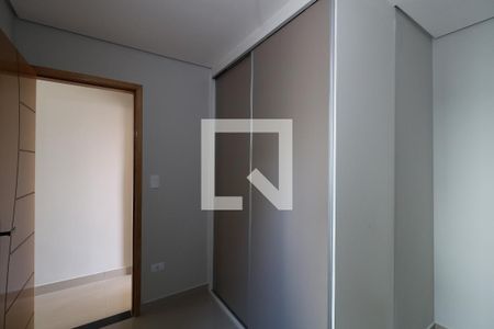 Quarto de apartamento à venda com 2 quartos, 46m² em Vila Cecilia Maria, Santo André