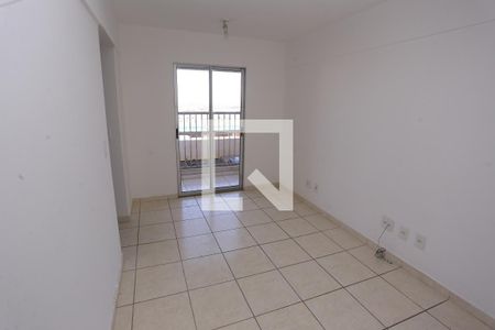 Sala  de apartamento para alugar com 3 quartos, 80m² em Samambaia Sul (samambaia), Brasília