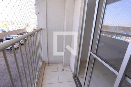 Sacada de apartamento para alugar com 3 quartos, 80m² em Samambaia Sul (samambaia), Brasília