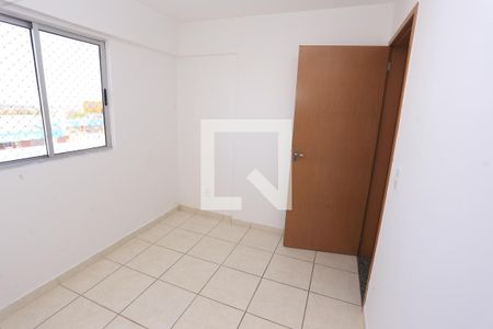 Quarto  de apartamento para alugar com 3 quartos, 80m² em Samambaia Sul (samambaia), Brasília