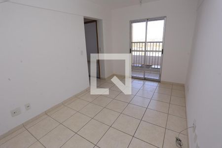 Sala  de apartamento para alugar com 3 quartos, 80m² em Samambaia Sul (samambaia), Brasília