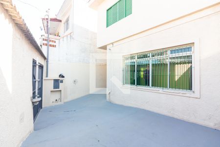 Quintal de casa à venda com 4 quartos, 154m² em Umuarama, Osasco