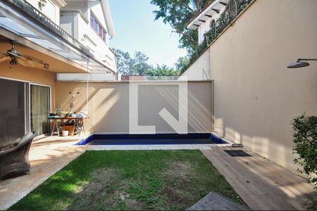 Piscina de casa para alugar com 3 quartos, 405m² em Morumbi, São Paulo