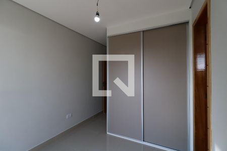 Suíte de apartamento à venda com 2 quartos, 46m² em Vila Cecilia Maria, Santo André