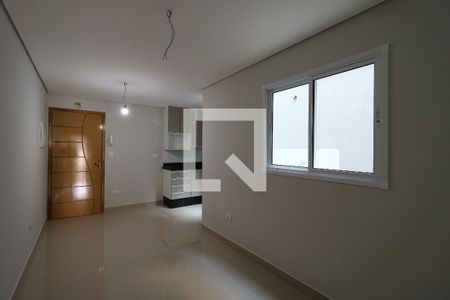 Sala de apartamento à venda com 2 quartos, 46m² em Vila Cecilia Maria, Santo André