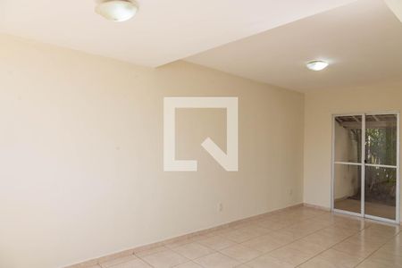 Sala de casa de condomínio à venda com 3 quartos, 110m² em Jardim Borborema, São Bernardo do Campo