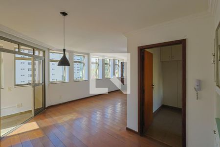 Sala de apartamento à venda com 3 quartos, 107m² em Funcionários, Belo Horizonte