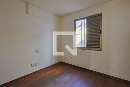 Quarto de apartamento à venda com 3 quartos, 107m² em Funcionários, Belo Horizonte