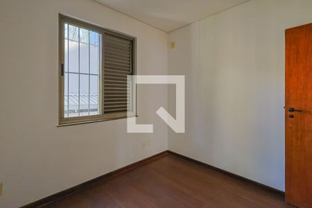 Quarto de apartamento à venda com 3 quartos, 107m² em Funcionários, Belo Horizonte