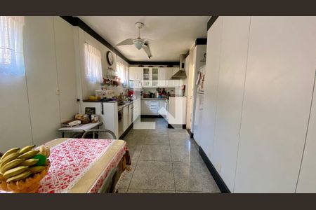 Cozinha de apartamento para alugar com 4 quartos, 250m² em Santa Lúcia, Belo Horizonte