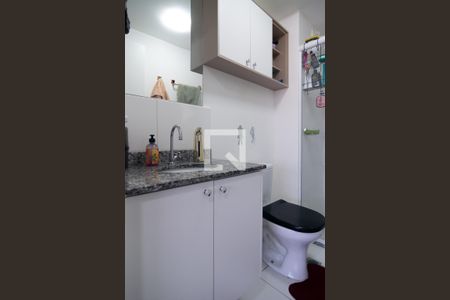 Banheiro de kitnet/studio à venda com 3 quartos, 24m² em Consolação, São Paulo