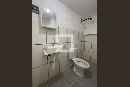 Banheiro Social de casa para alugar com 1 quarto, 14m² em Vila Lageado, São Paulo