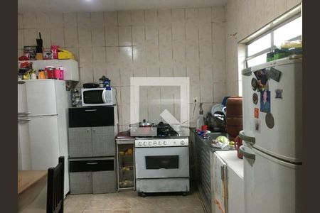 Casa à venda com 3 quartos, 196m² em Jardim Monte Azul, São Paulo