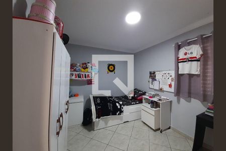 Casa à venda com 3 quartos, 100m² em Jardim Ester Yolanda, São Paulo