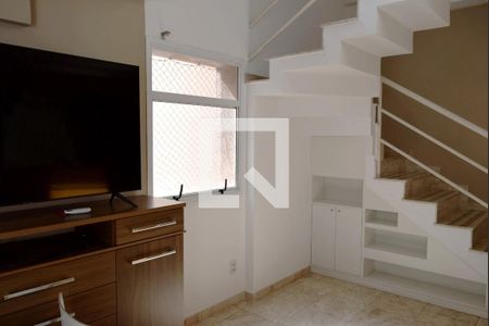 Sala de apartamento à venda com 2 quartos, 67m² em Pinheiros, São Paulo