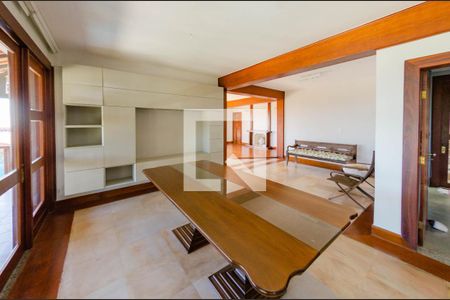 Sala de casa à venda com 5 quartos, 770m² em Belvedere, Belo Horizonte