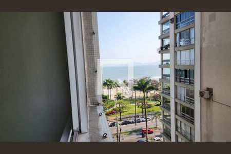 Vista da Sala de apartamento para alugar com 3 quartos, 105m² em Boqueirão, Santos