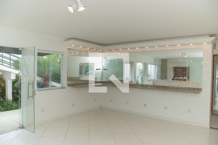 Sala de casa para alugar com 4 quartos, 220m² em Morumbi, São Paulo