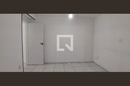 Quarto 1 suíte de apartamento para alugar com 2 quartos, 74m² em Vila Camilópolis, Santo André