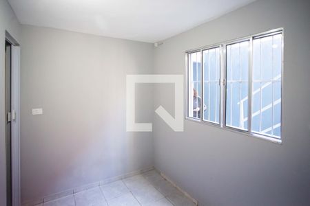 Quarto 2 de casa para alugar com 2 quartos, 60m² em Taboão, Diadema