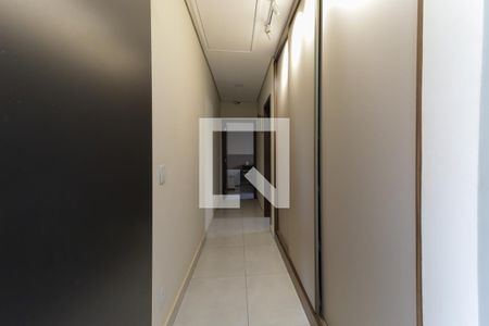 Corredor Quartos de casa para alugar com 3 quartos, 180m² em Ribeirânia, Ribeirão Preto