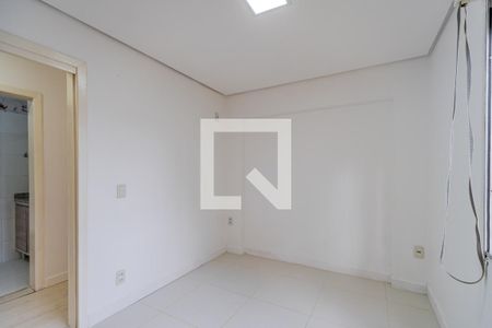 Quarto 1 de apartamento à venda com 3 quartos, 70m² em Vila Nova, Porto Alegre