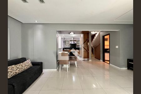 Sala de casa de condomínio para alugar com 3 quartos, 140m² em Campestre, Santo André