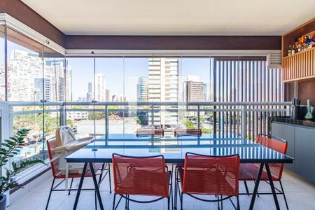 Varanda de apartamento à venda com 2 quartos, 74m² em Pinheiros, São Paulo