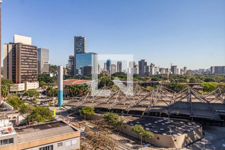 Vista de apartamento à venda com 2 quartos, 74m² em Pinheiros, São Paulo