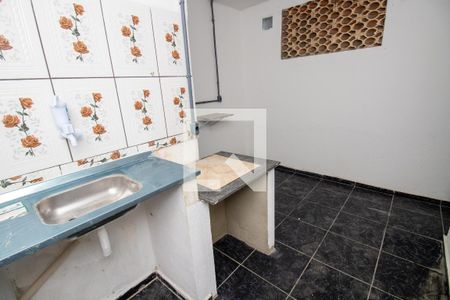 Cozinha de casa de condomínio para alugar com 1 quarto, 30m² em Freguesia (jacarepaguá), Rio de Janeiro