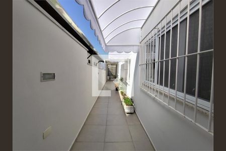 Casa à venda com 4 quartos, 250m² em Jardim Esmeralda, São Paulo