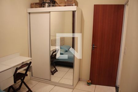 Quarto de apartamento à venda com 2 quartos, 44m² em Califórnia, Belo Horizonte