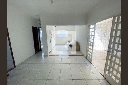 Sala de casa para alugar com 4 quartos, 270m² em Conjunto Água Branca, Contagem