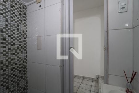 Banheiro de casa para alugar com 1 quarto, 44m² em Vila Palmares, Santo André