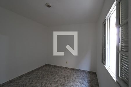 Quarto de casa para alugar com 1 quarto, 44m² em Vila Palmares, Santo André