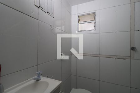 Banheiro de casa para alugar com 1 quarto, 44m² em Vila Palmares, Santo André