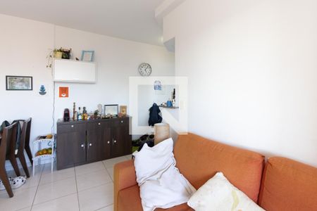 Sala de apartamento à venda com 3 quartos, 75m² em Vila Pompéia, São Paulo