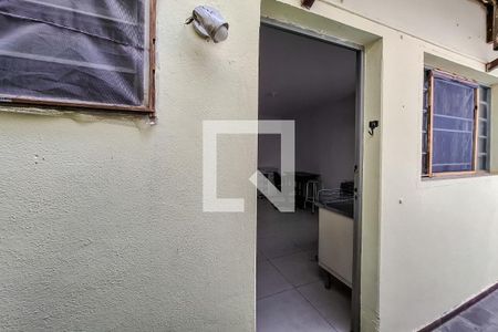 entrada de casa para alugar com 1 quarto, 30m² em Jardim da Gloria, São Paulo