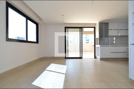 Sala de estar de apartamento à venda com 3 quartos, 140m² em Lourdes, Belo Horizonte