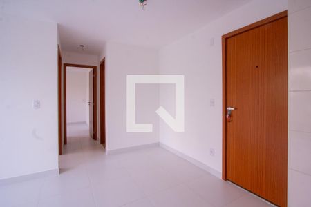 Sala de apartamento para alugar com 2 quartos, 45m² em Colubande, São Gonçalo