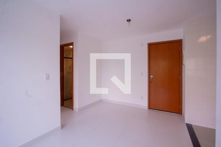 Sala de apartamento para alugar com 2 quartos, 46m² em Colubande, São Gonçalo