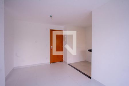 Sala de apartamento para alugar com 2 quartos, 46m² em Colubande, São Gonçalo