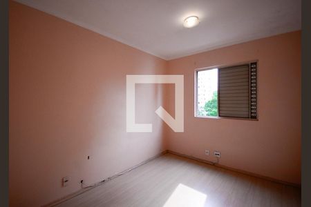 Quarto 1 de apartamento para alugar com 3 quartos, 68m² em Jardim São Savério, São Paulo